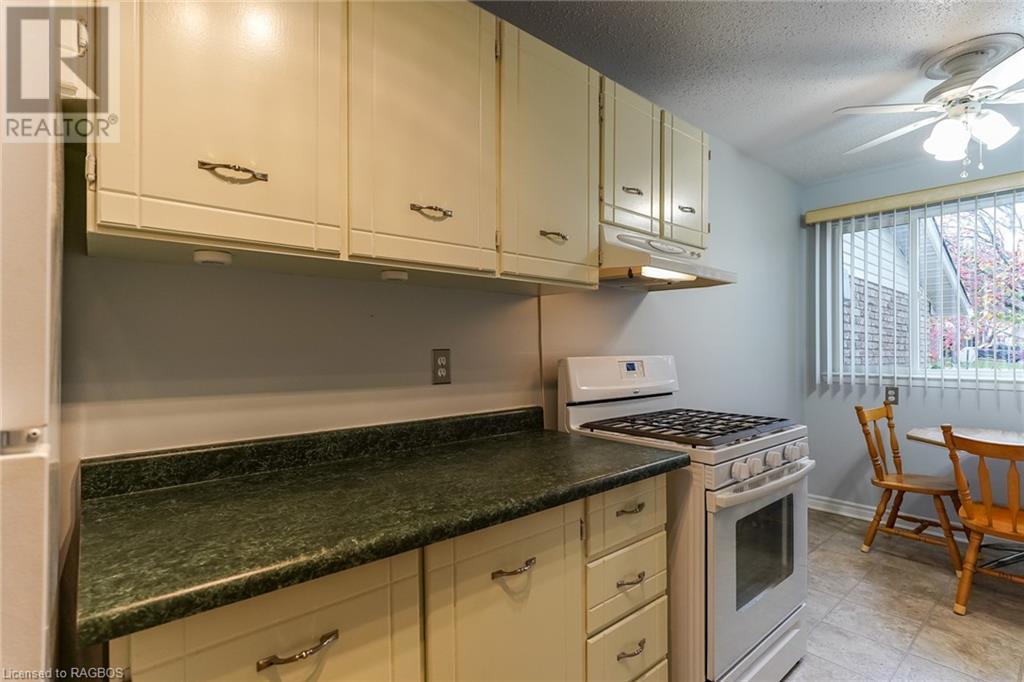 34 LAMSON Crescent E