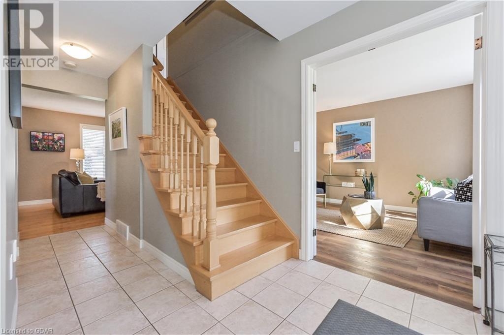 42 FRANCES Place