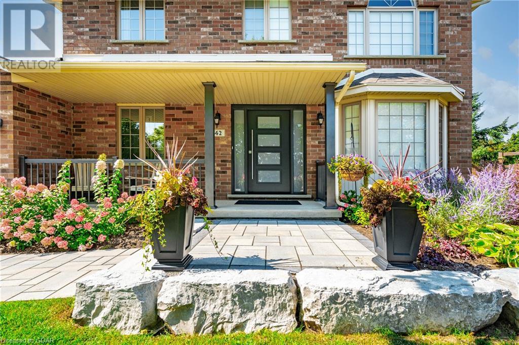 42 FRANCES Place
