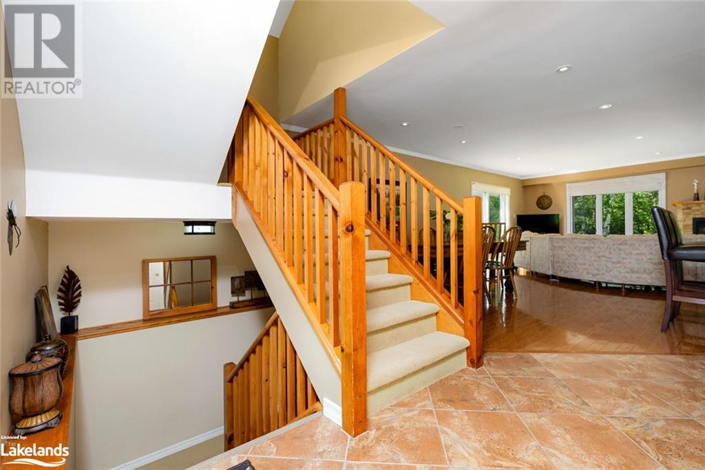 110 LAURIE'S Court