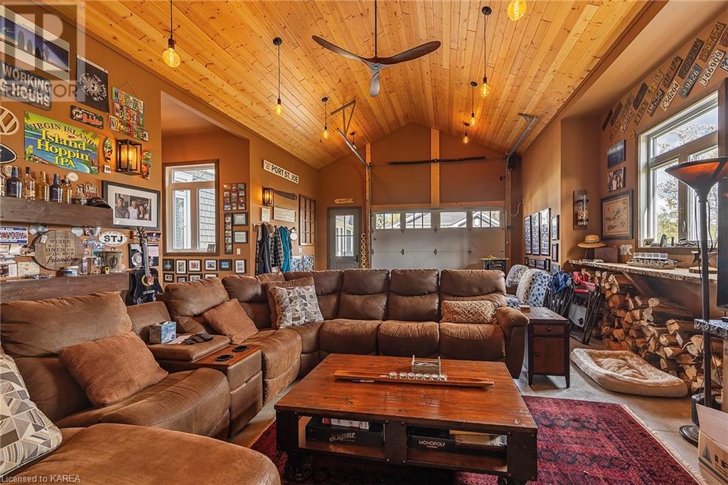 864 STEPHENTOWN Lane