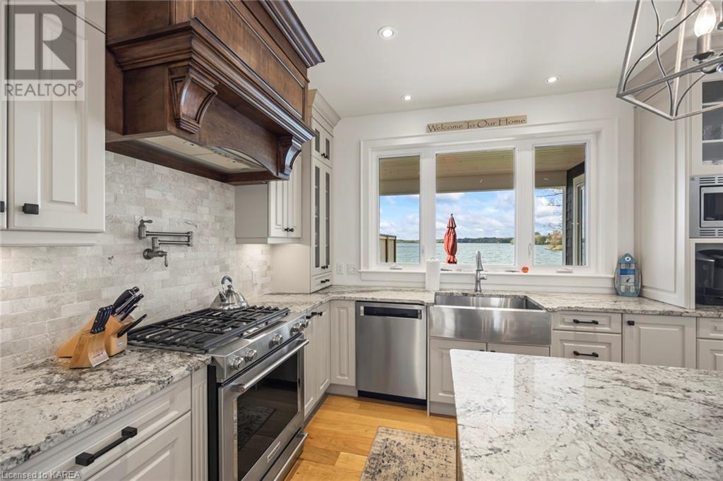 868 STEPHENTOWN Lane