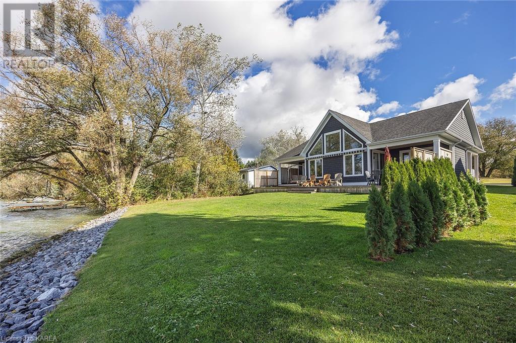 868 STEPHENTOWN Lane