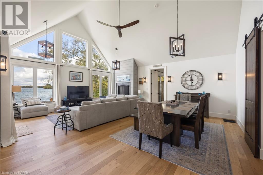 868 STEPHENTOWN Lane