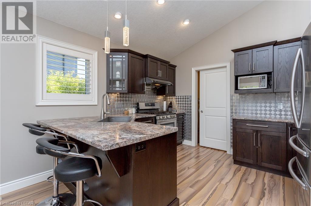 30 AMBLESIDE Drive