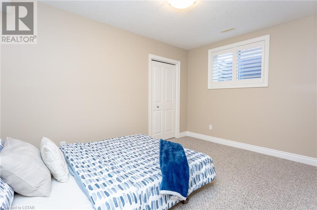 30 AMBLESIDE Drive