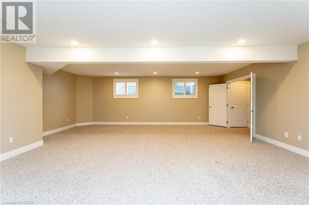30 AMBLESIDE Drive