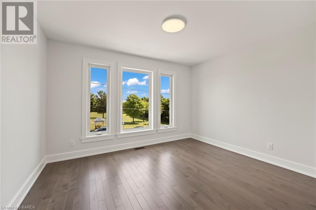 20 PARK Crescent