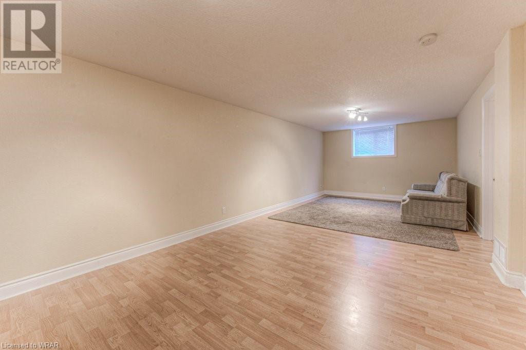 88 SNOW GOOSE Crescent
