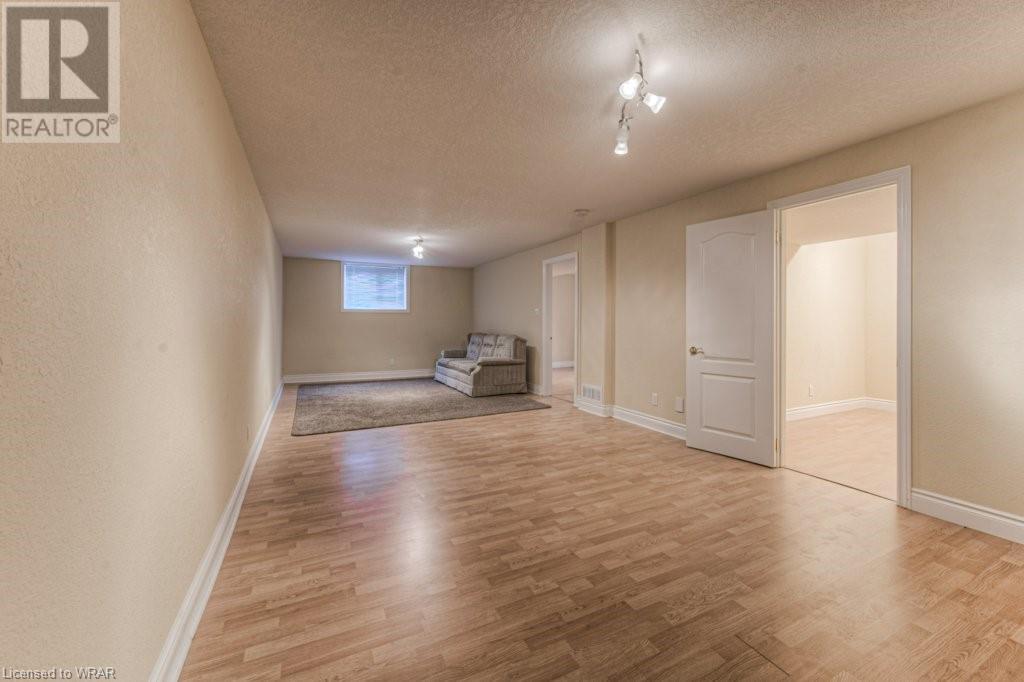 88 SNOW GOOSE Crescent