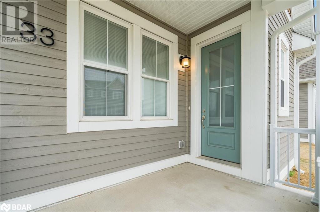 33 JULIA Crescent