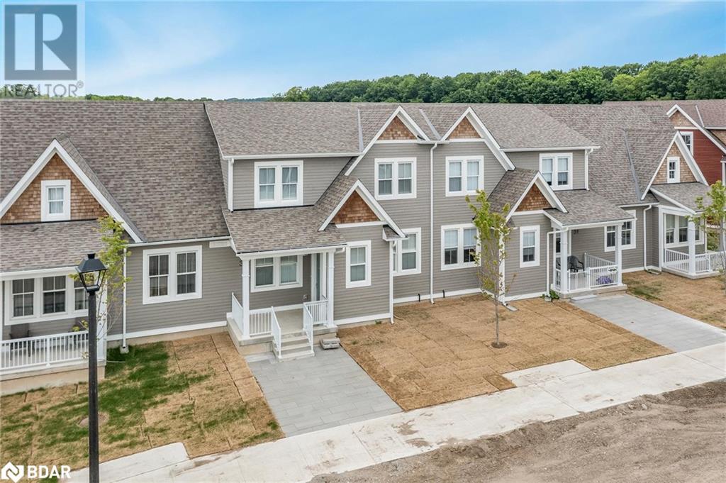 33 JULIA Crescent