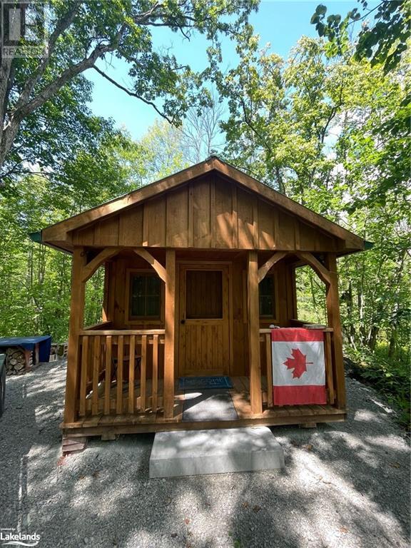 1203 HONEY HARBOUR Road