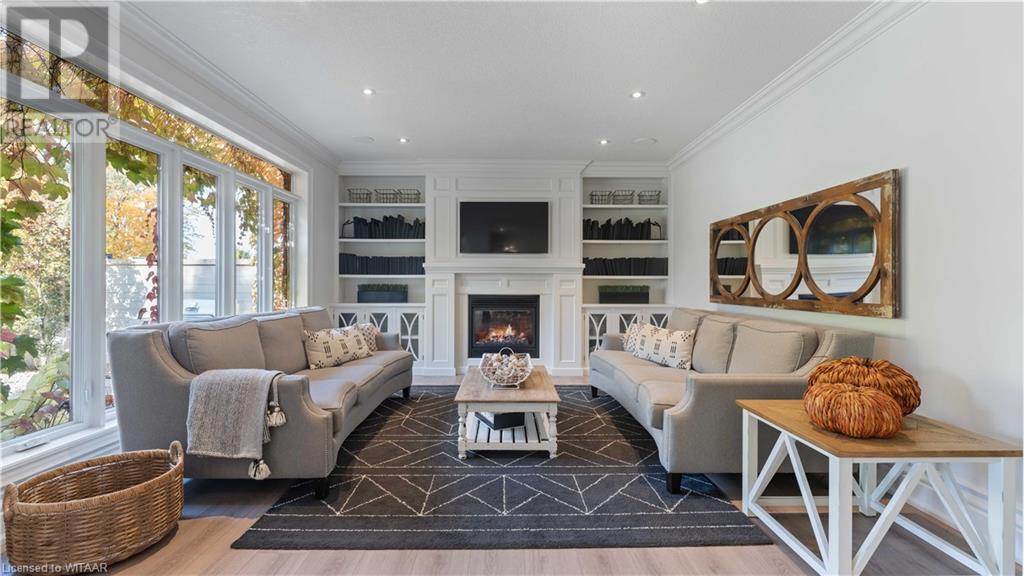 651 LAKEVIEW Drive