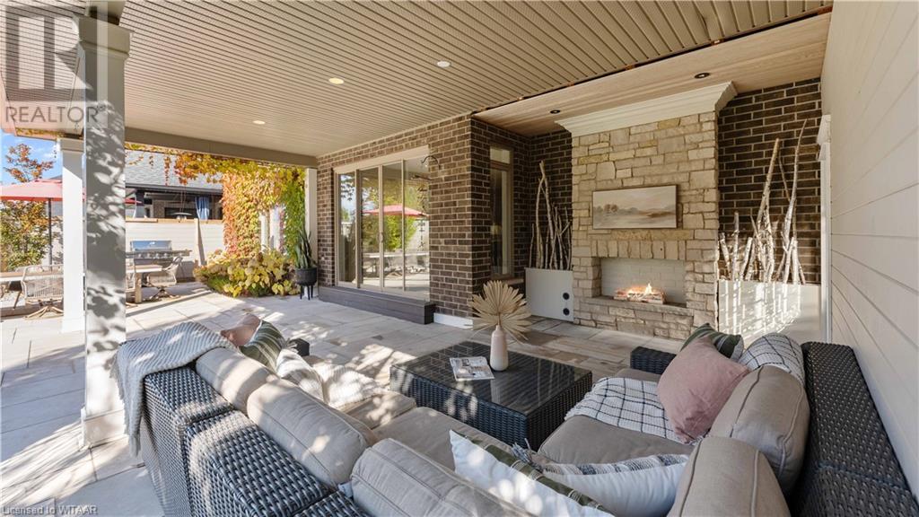 651 LAKEVIEW Drive