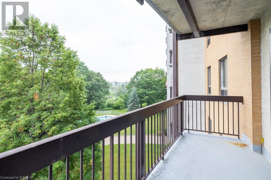 66 GREENVIEW Drive Unit# 501