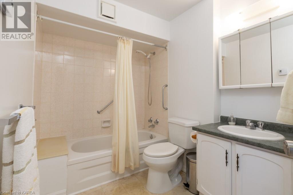 66 GREENVIEW Drive Unit# 501