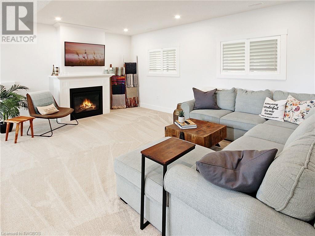 59 HOWE Drive