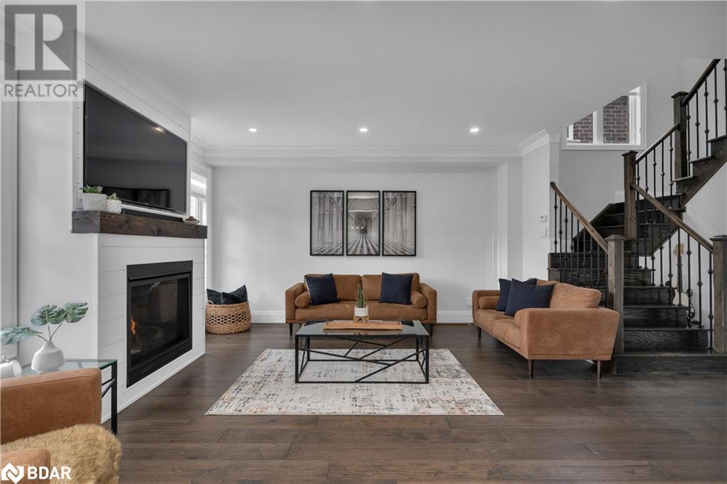 33 MASON Drive