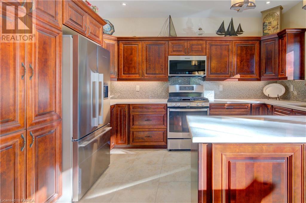 338 MOULTON FARM Lane