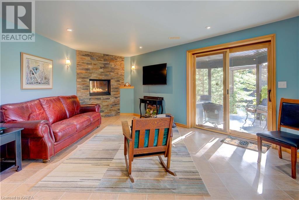 338 MOULTON FARM Lane