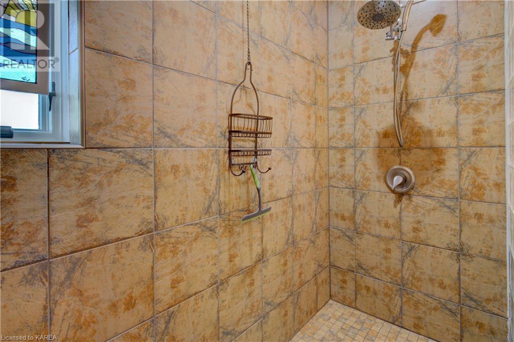 338 MOULTON FARM Lane
