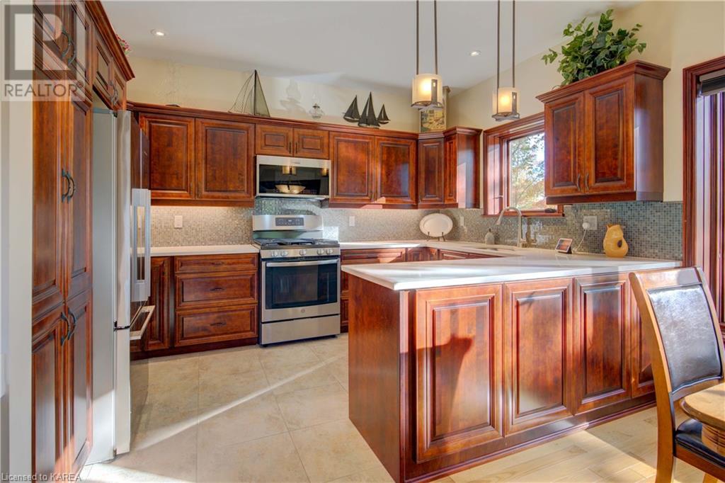 338 MOULTON FARM Lane