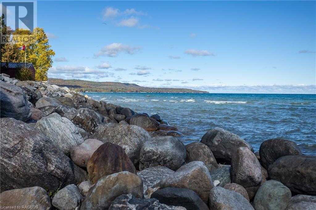 223 LAKESHORE Road S