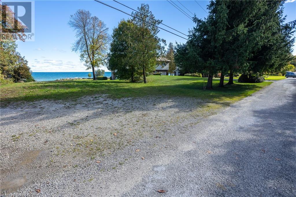 223 LAKESHORE Road S
