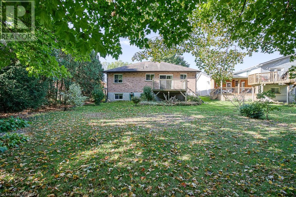 25 MOULTON Court