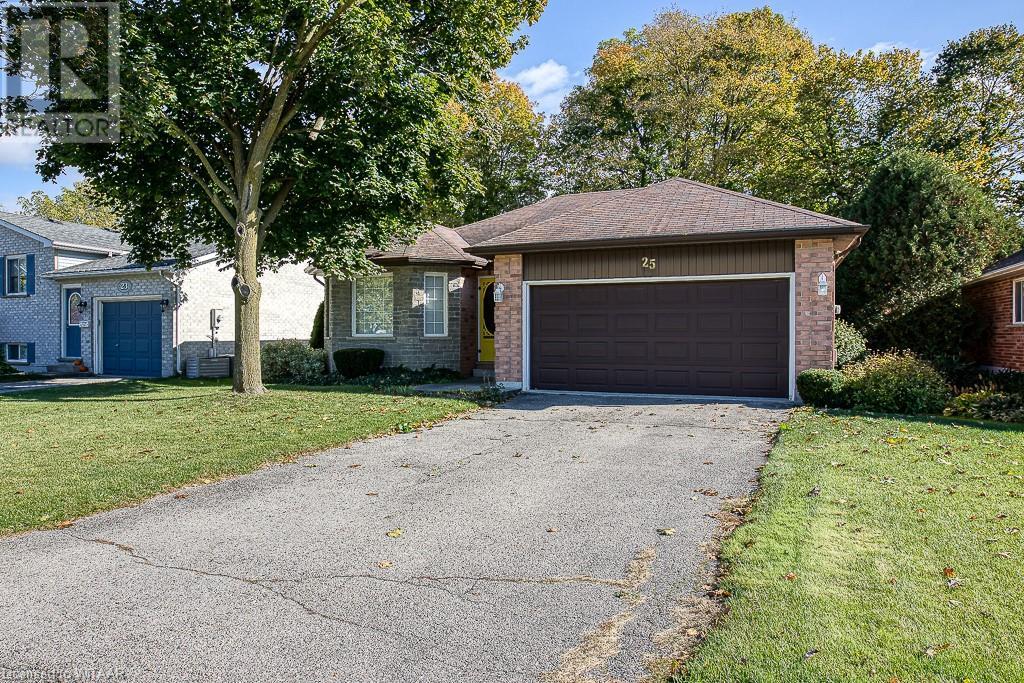 25 MOULTON Court