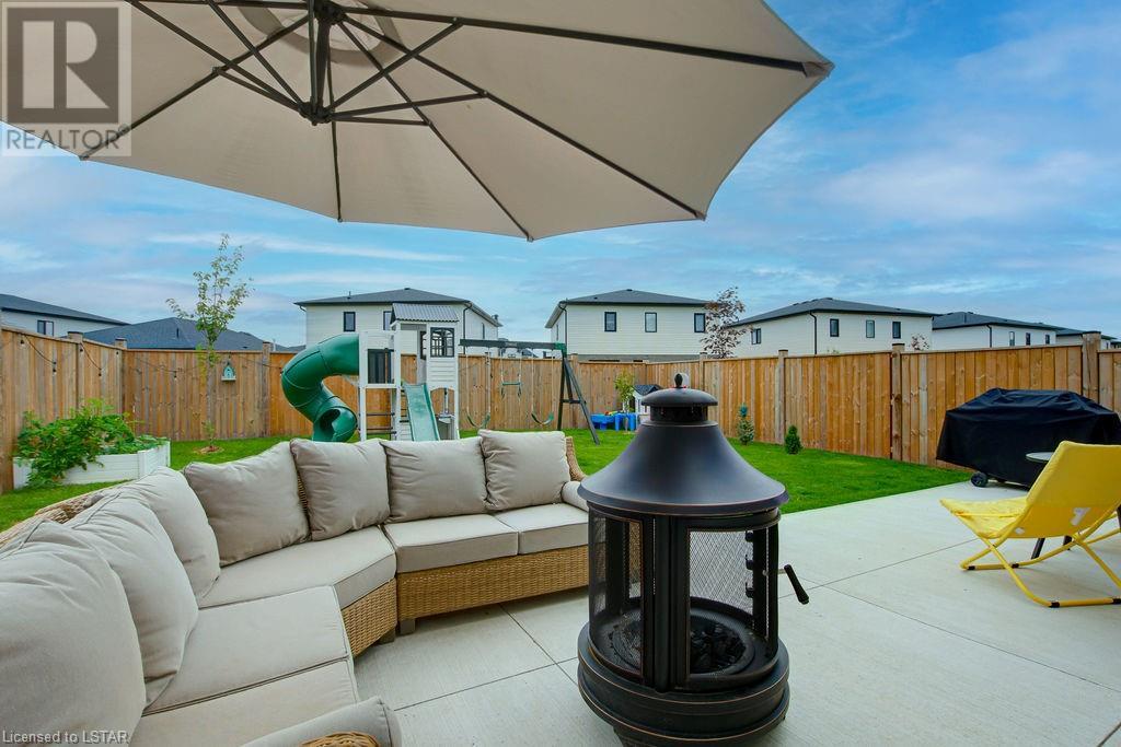216 CRESTVIEW Drive