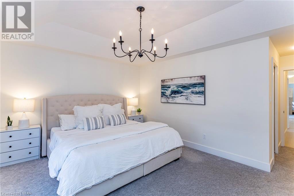 216 CRESTVIEW Drive