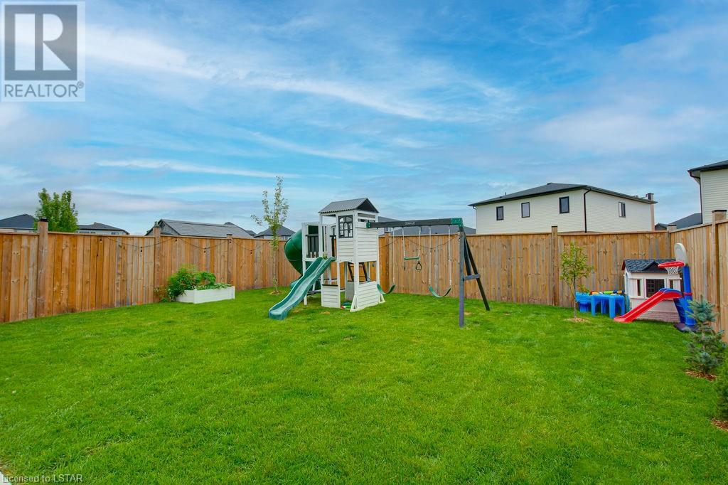 216 CRESTVIEW Drive