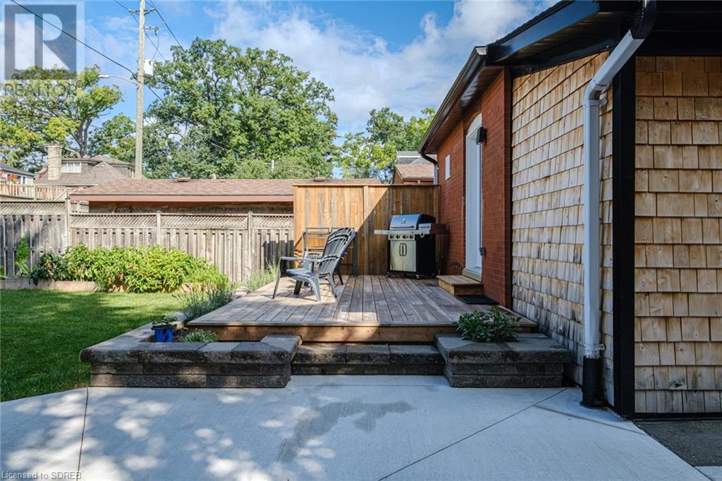 50 LYNNWOOD Avenue