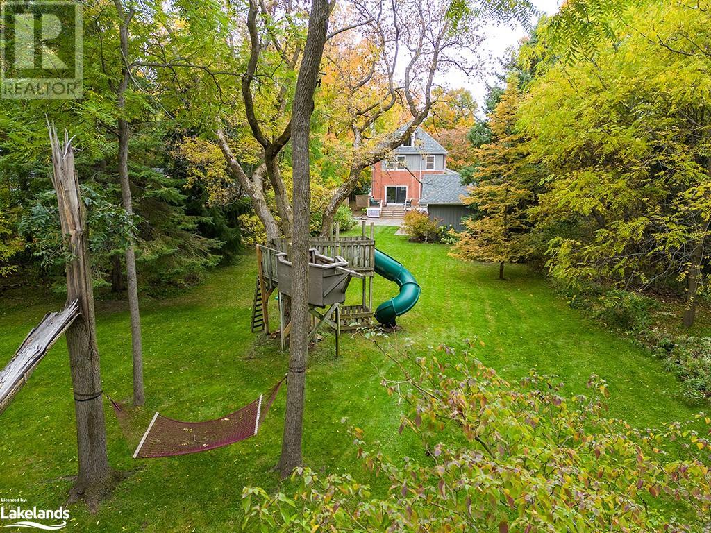 151 BRUCE Street S
