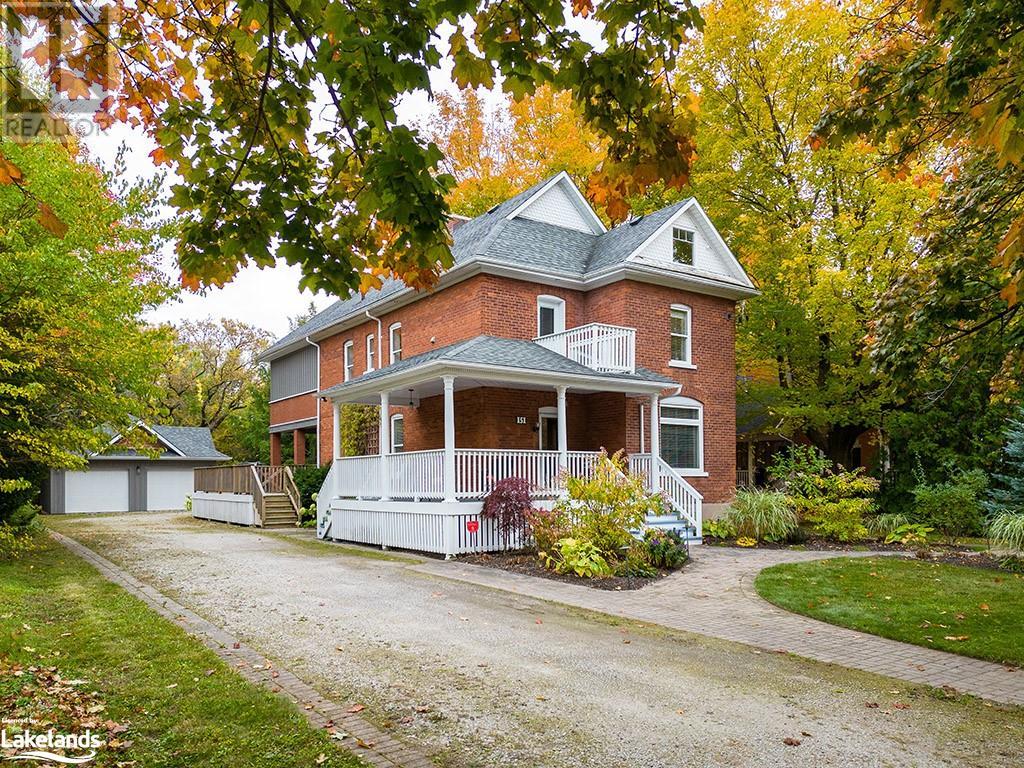 151 BRUCE Street S
