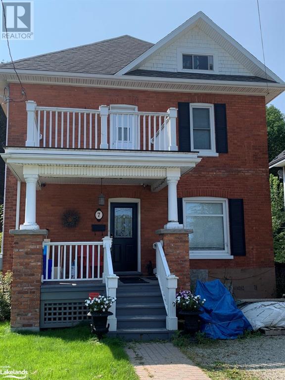7 EDWIN Street