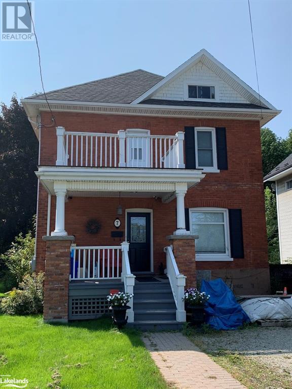 7 EDWIN Street