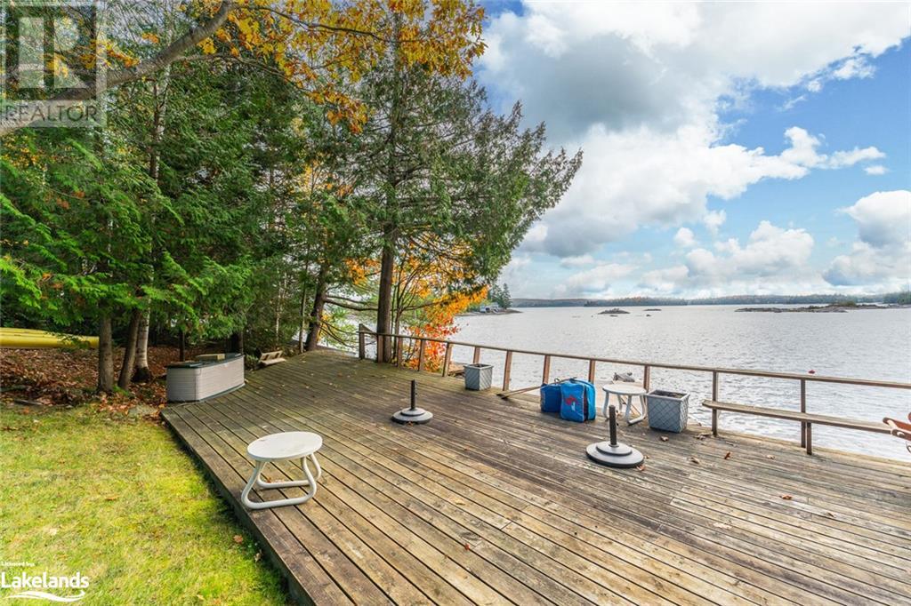 5553 KENNISIS LAKE Road