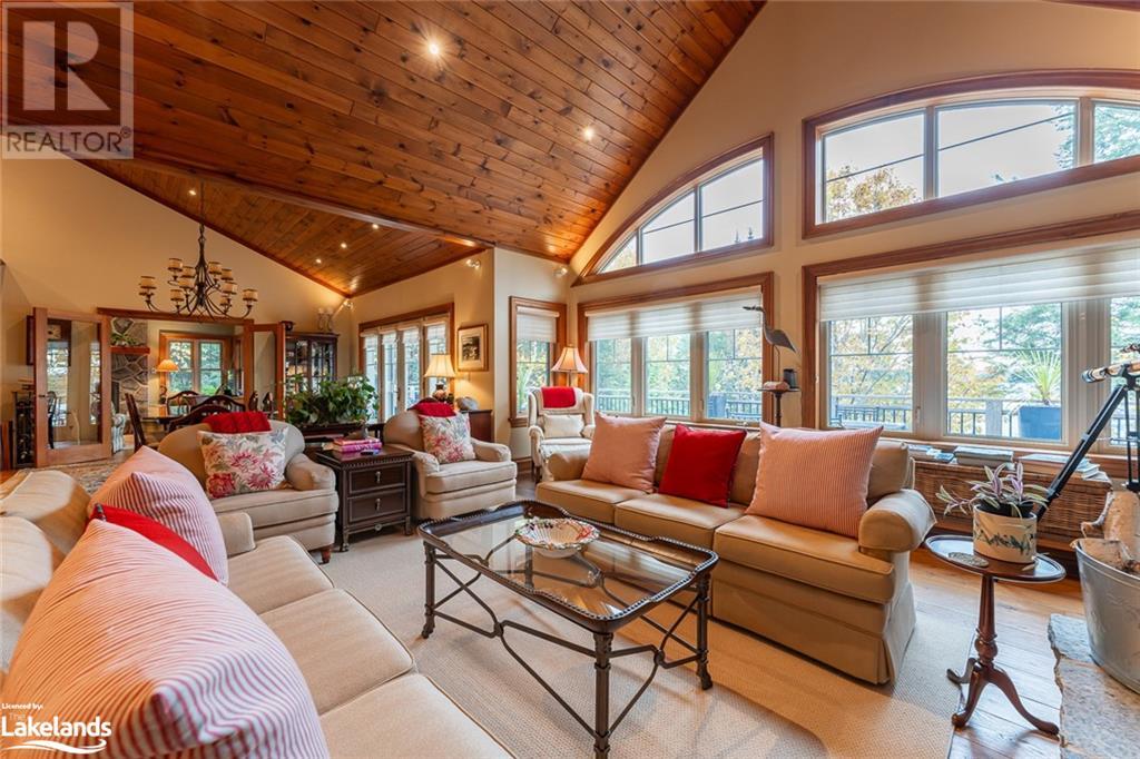5553 KENNISIS LAKE Road