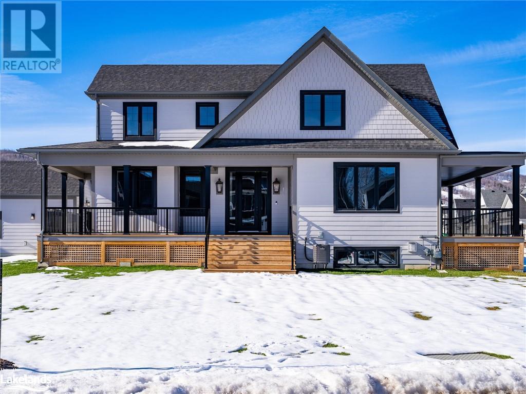 111 BLACK WILLOW Crescent
