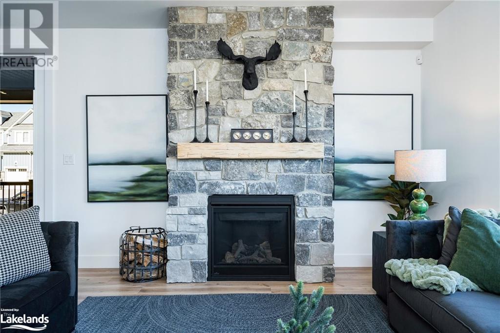 111 BLACK WILLOW Crescent