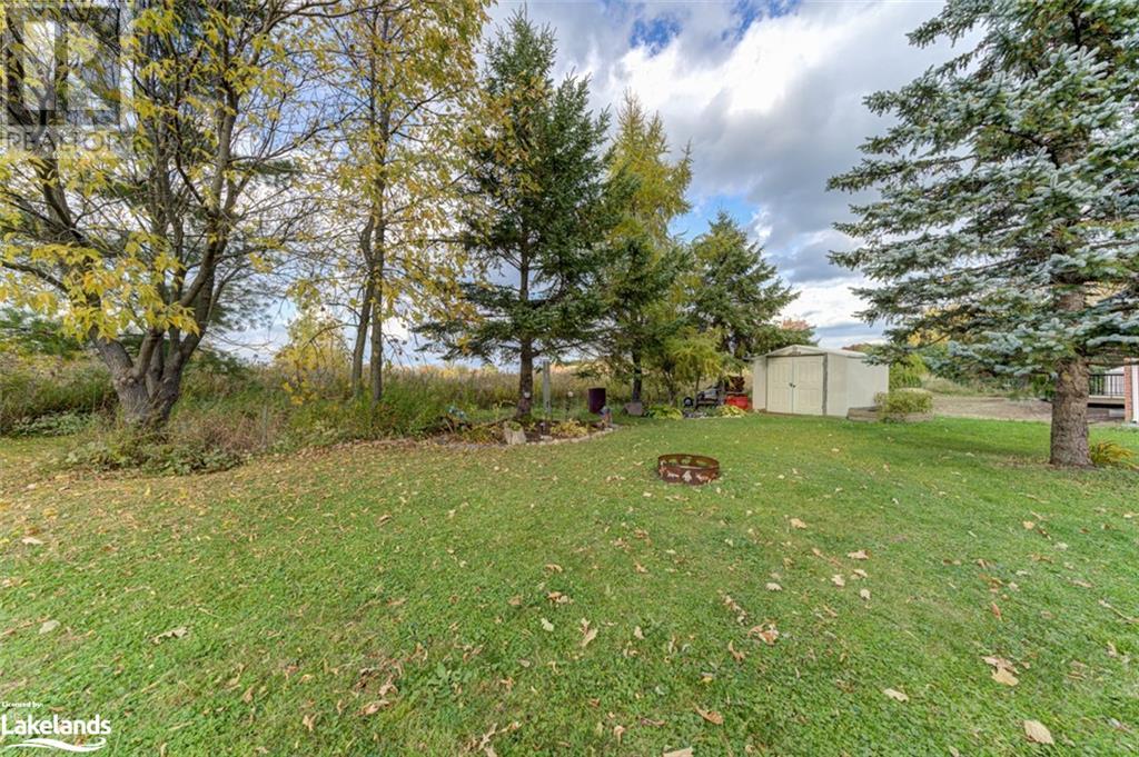 49 COUNTRY Crescent