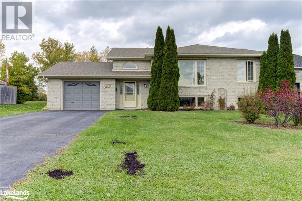 49 COUNTRY Crescent