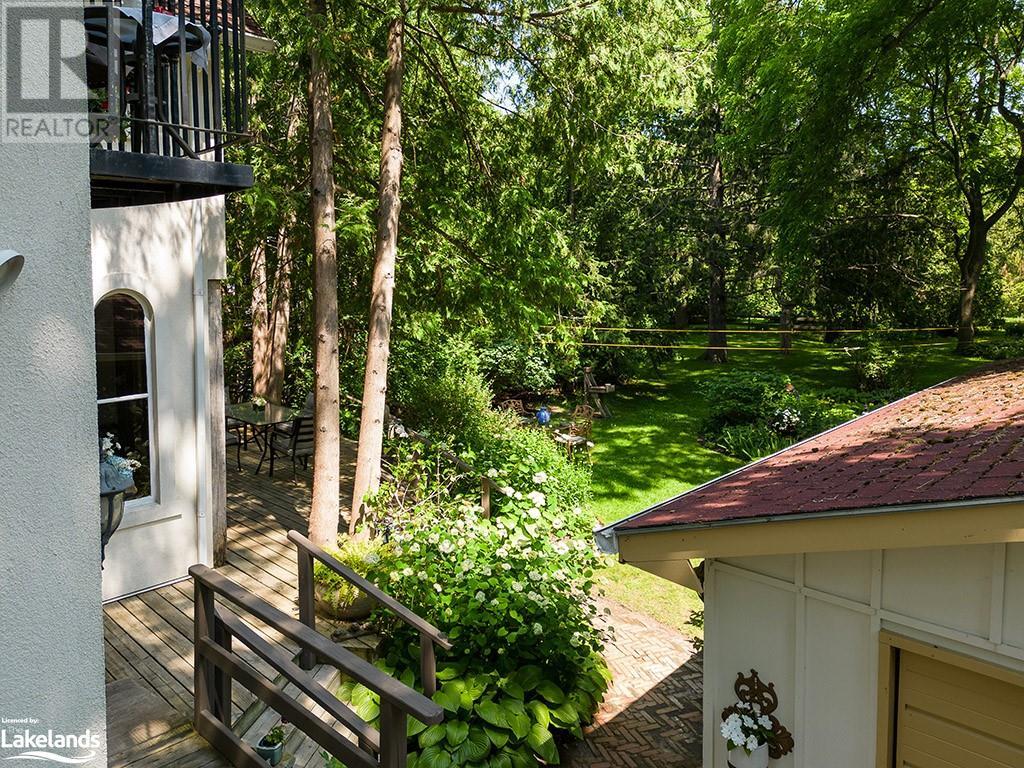37 ELMA Street S
