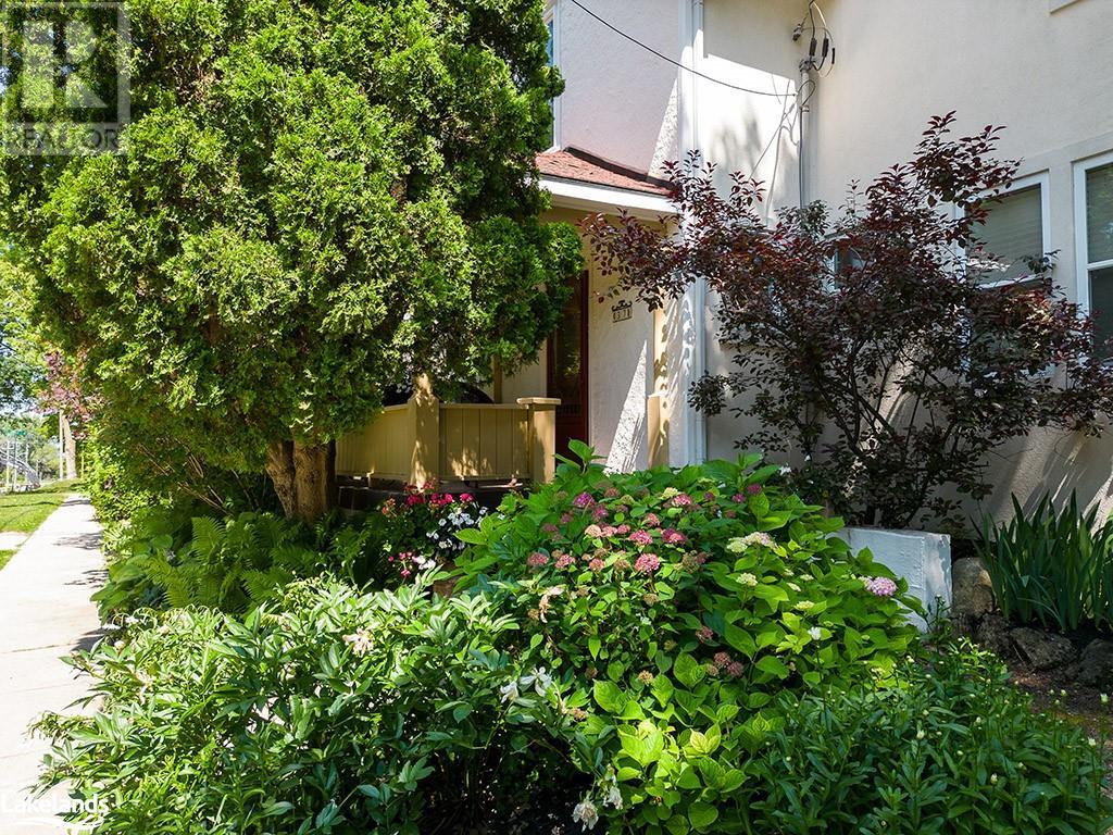37 ELMA Street S