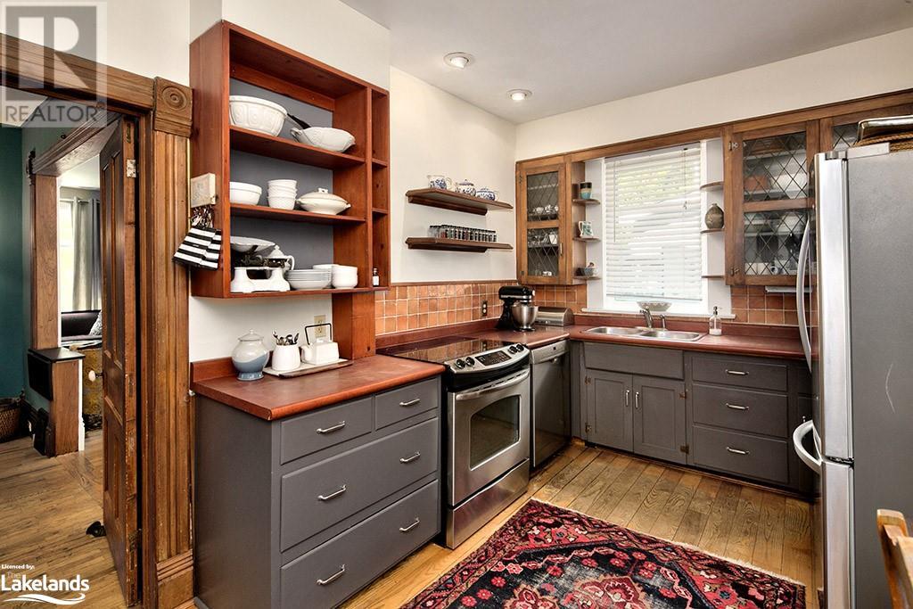 37 ELMA Street S