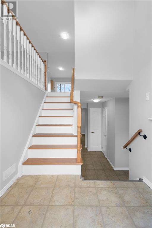 10 SELKIRK Crescent