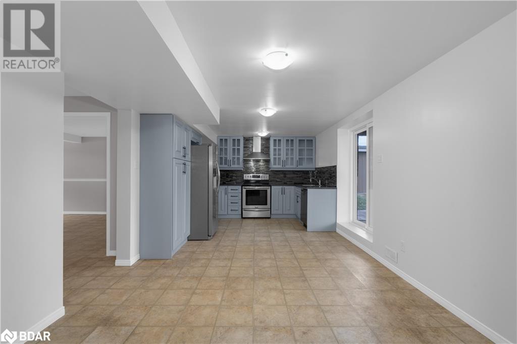 10 SELKIRK Crescent